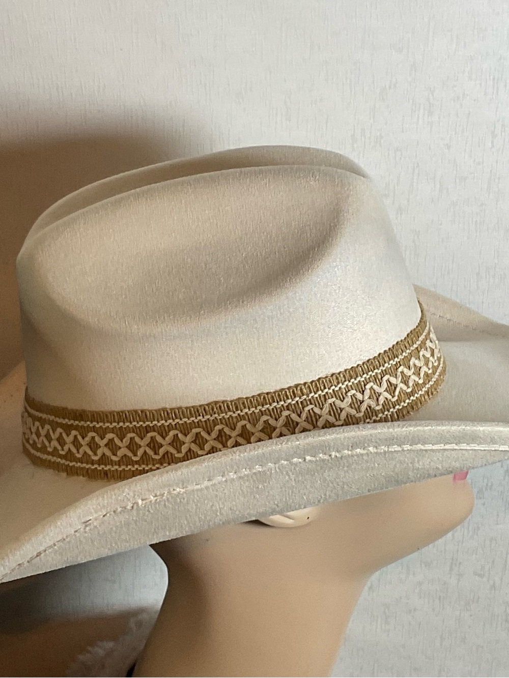 Classic Western Felt Hat with Braided Band - Black / White